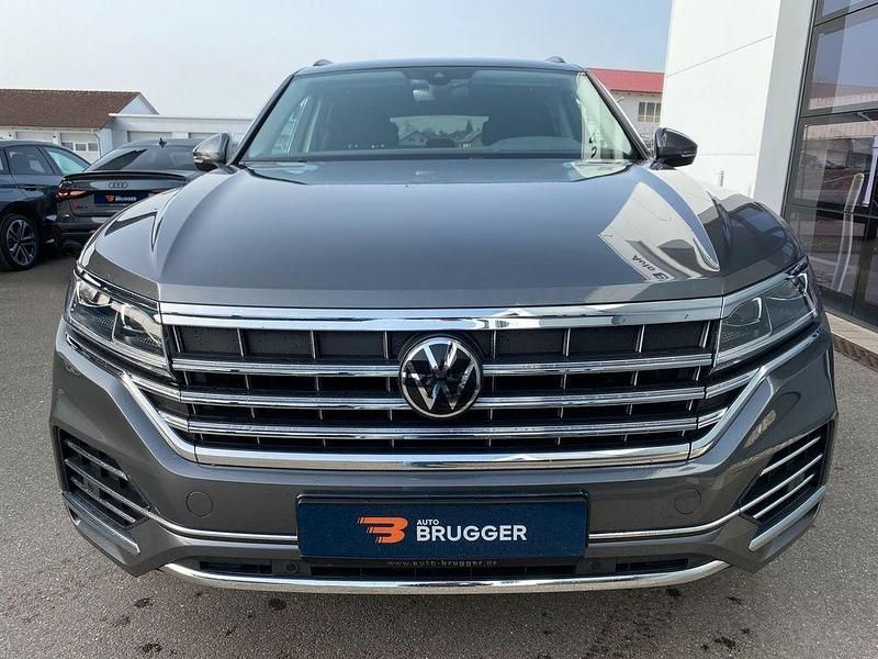 Gebraucht VW Touareg Elegance 286 PS (210 kW) 2022 Grau SUV