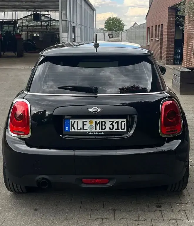 Gebraucht Mini One D 95 PS (69 kW) 2017 Schwarz Kleinwagen
