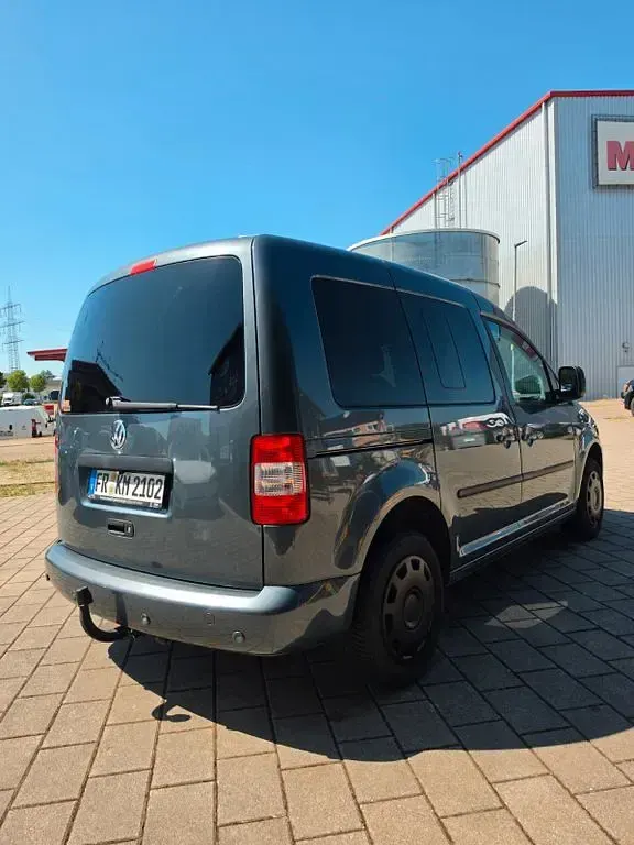 Gebraucht VW Caddy Life 102 PS (75 kW) 2010 Grau Van / Kleinbus