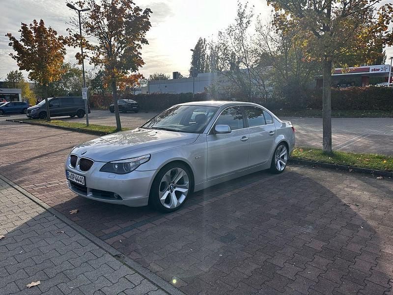 Silber Gebraucht 2007 BMW 525 Limousine | 4.850 € (Fairer Preis) - Bild 1/4