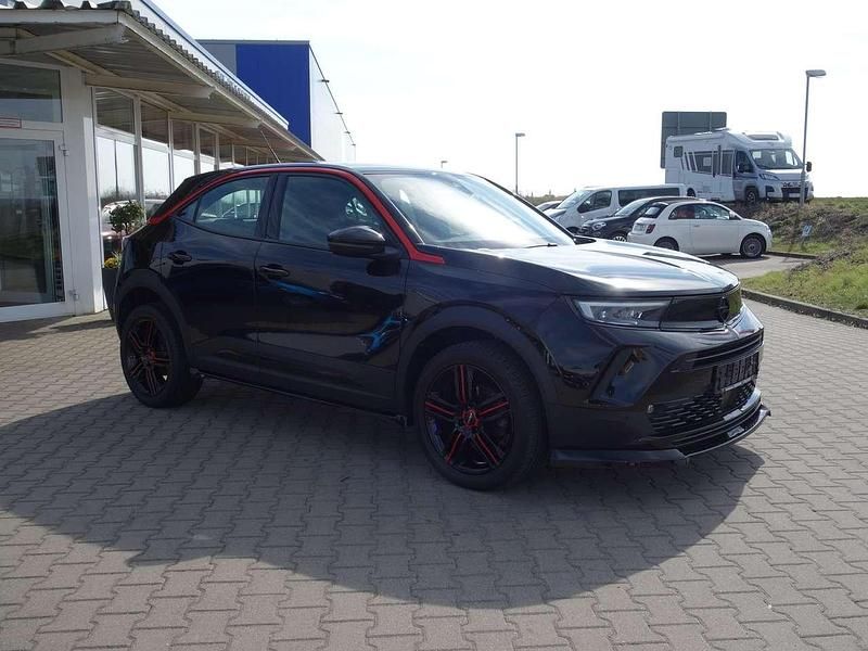 Gebraucht Opel Mokka Design Edition 131 PS (96 kW) 2022 Diamant schwarz/karbon schwarz SUV