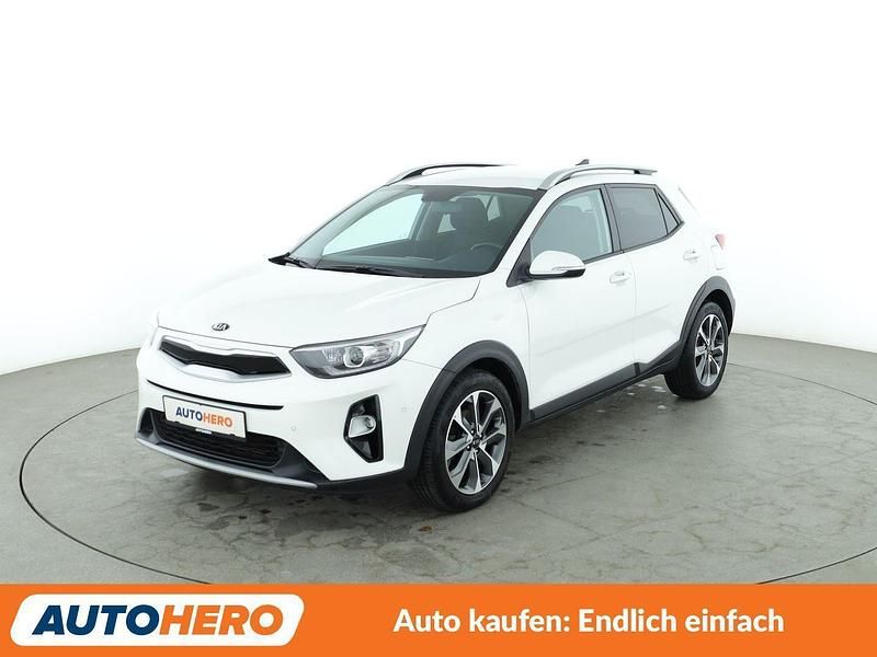 Weiß Gebraucht 2018 Kia Stonic Vision SUV | 14.320 € (Fairer Preis) - Bild 1/3
