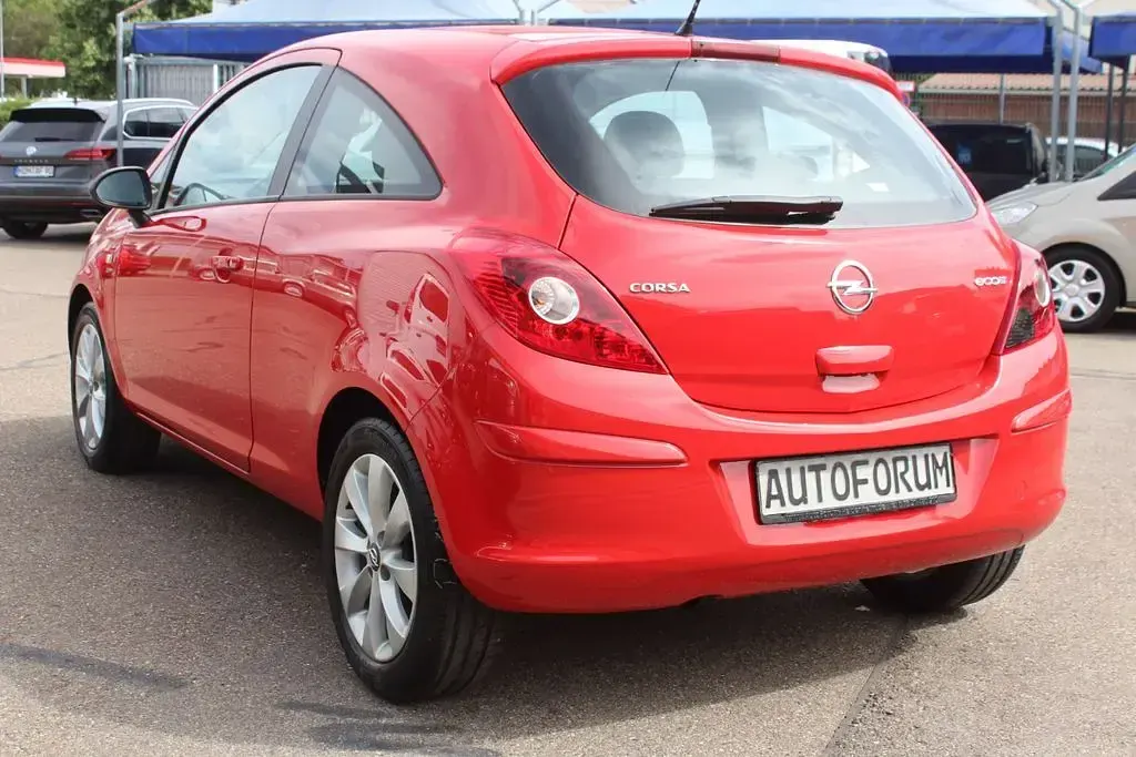 Gebraucht Opel Corsa Active 69 PS (50 kW) 2013 Rot Kleinwagen