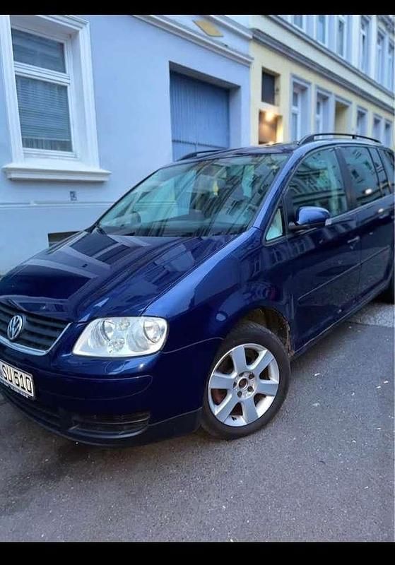 Blau Gebraucht 2006 VW Touran Trendline Van / Kleinbus | 2.500 € (Fairer Preis) - Bild 1/4