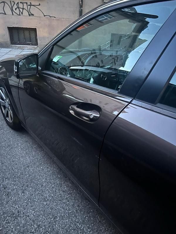 Gebraucht Mercedes C180 156 PS (114 kW) 2013 Braun Limousine