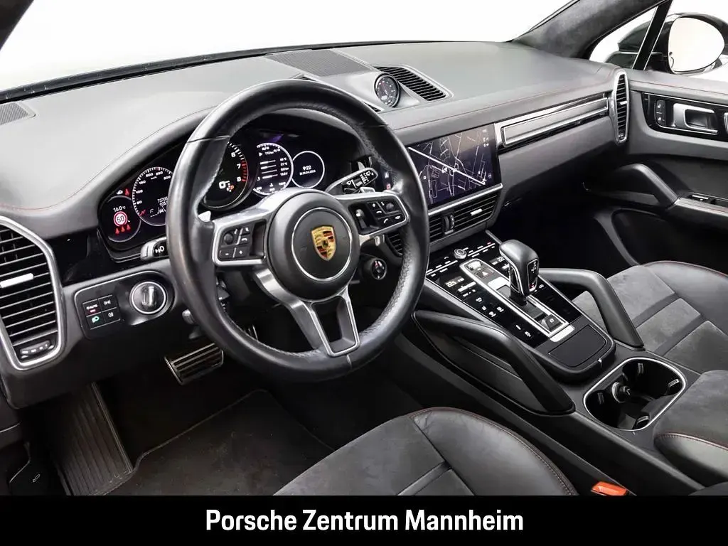 Gebraucht Porsche Cayenne GTS Chrono 460 PS (338 kW) 2021 Schwarz SUV