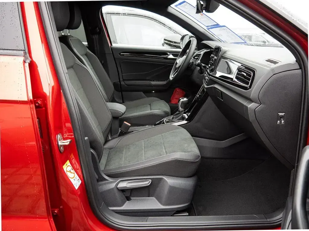 Gebraucht VW T-Roc Style 150 PS (110 kW) 2025 Rot SUV