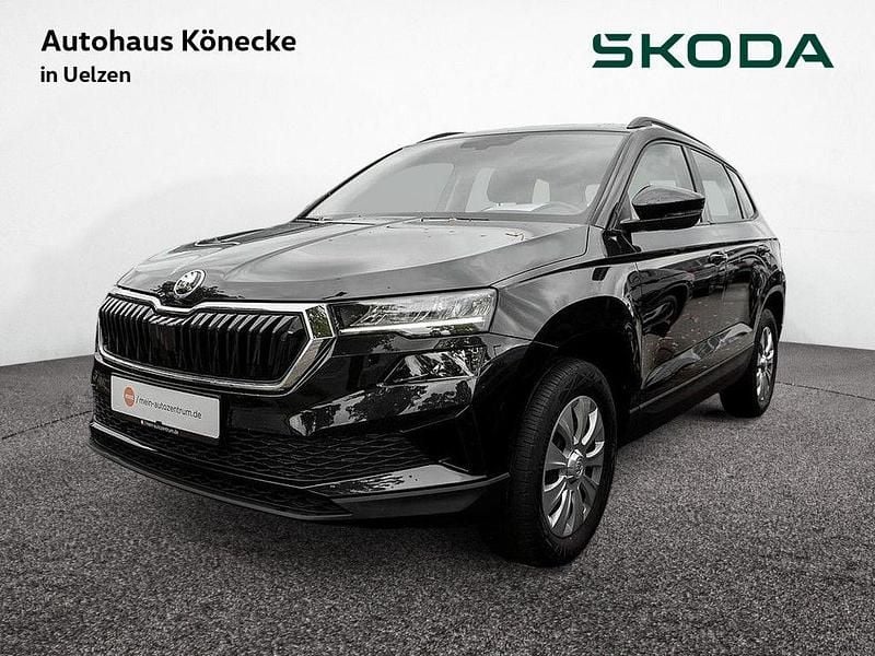 Schwarz Gebraucht 2022 Skoda Karoq Active SUV | 19.850 € (Superpreis) - Bild 1/4