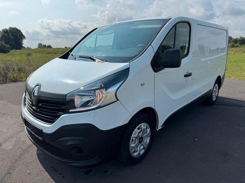 Weiss Gebraucht 2019 Renault Trafic Van / Kleinbus | 13.799 € (Superpreis) - Bild 1/4