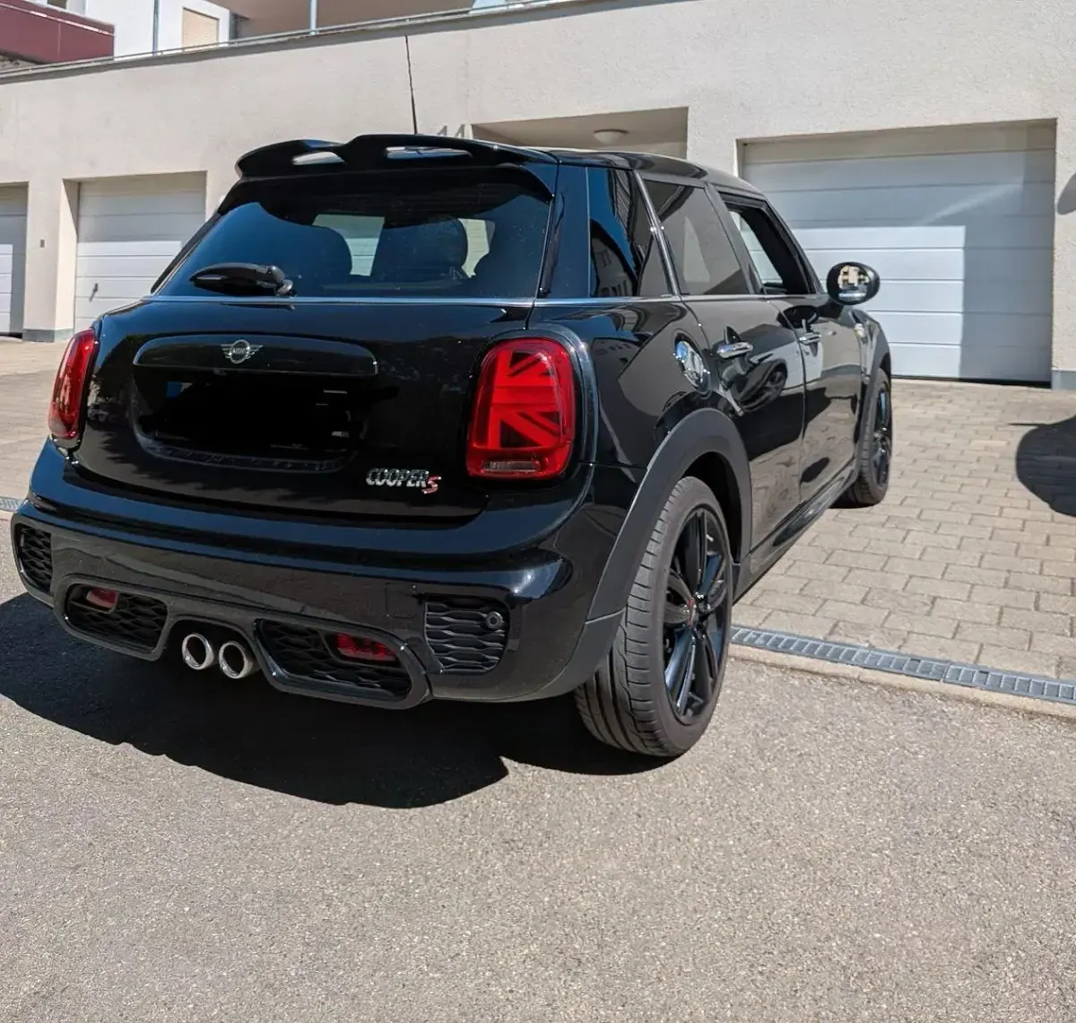 Używany Mini Cooper S 192 KM (141 kW) 2019 Czarny Hatchback