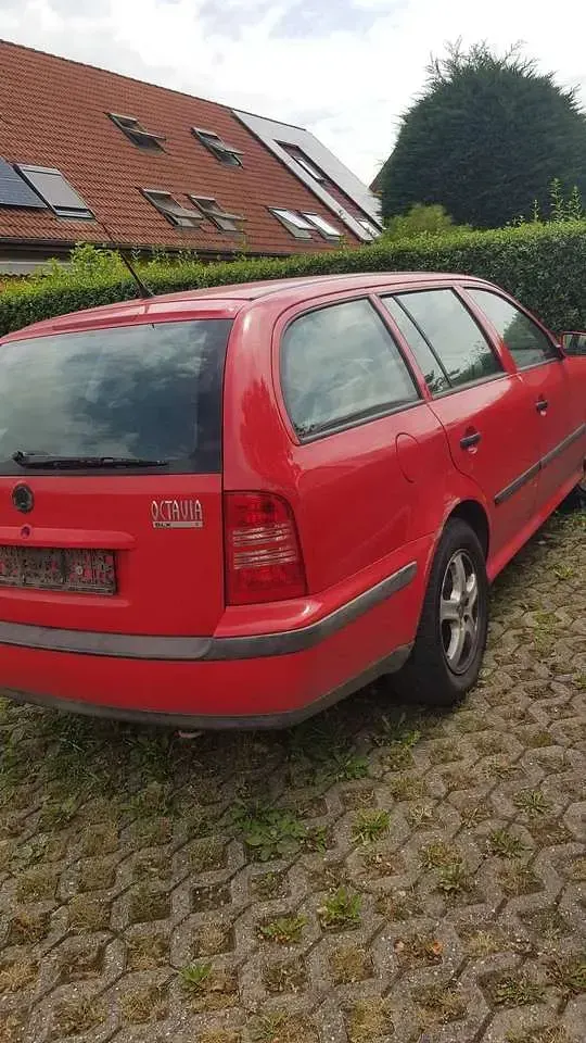 Gebraucht Skoda Octavia 101 PS (74 kW) 1999 Rot Kombi