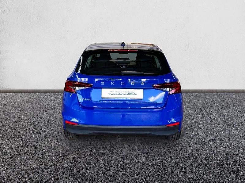 Gebraucht Skoda Fabia Essence 80 PS (58 kW) 2024 Blau Kleinwagen