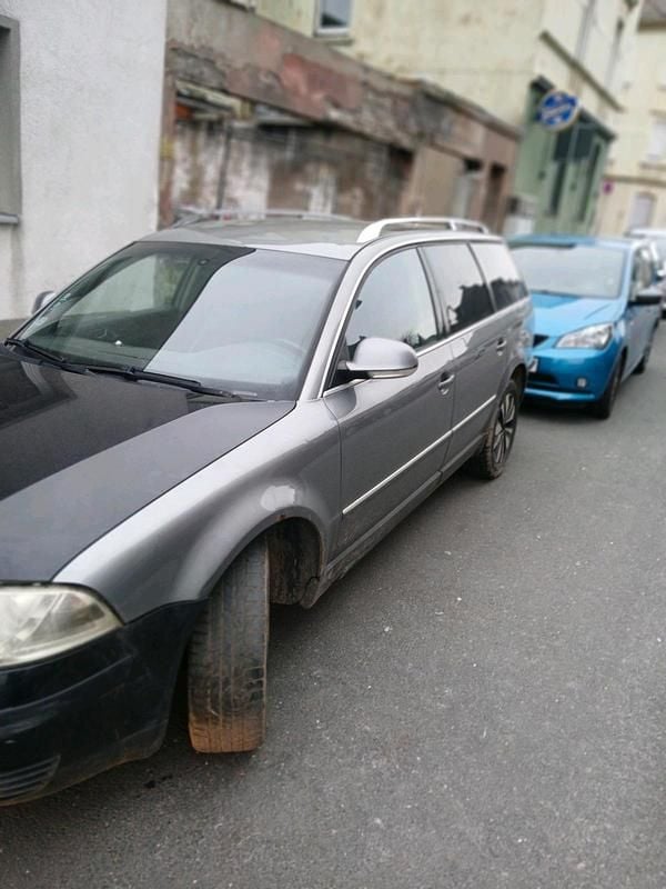 Gebraucht VW Passat 131 PS (96 kW) 2005 Silber Kombi