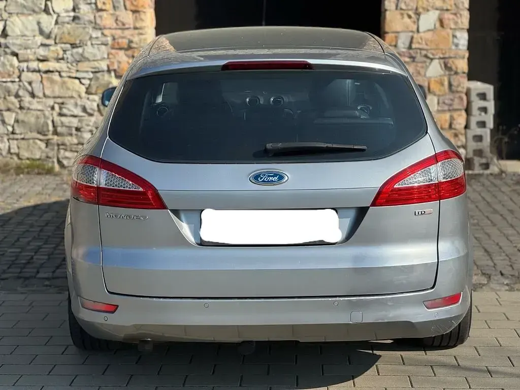 Gebraucht Ford Mondeo 140 PS (102 kW) 2008 Silber Limousine