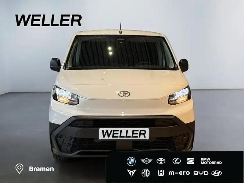 Neu Toyota Proace 100 kW (136 PS) 2026 Weiß Van / Kleinbus