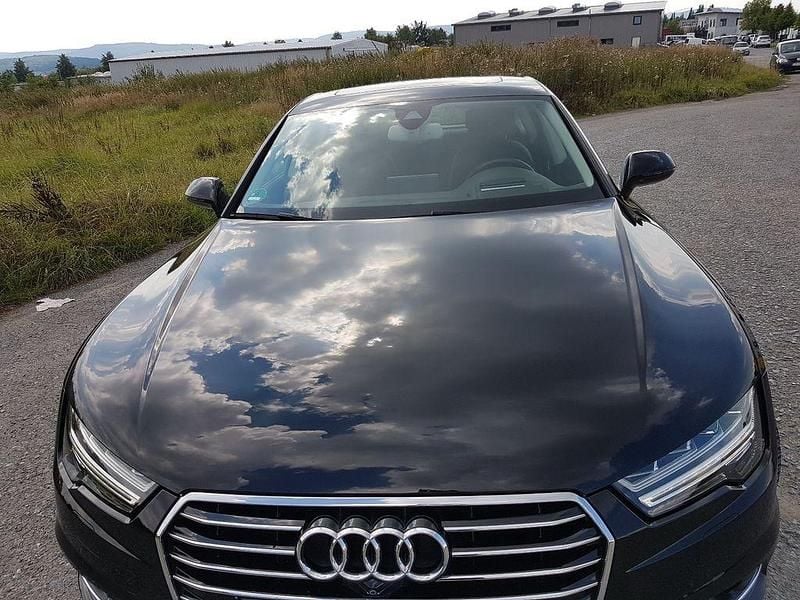 Schwarz Gebraucht 2018 Audi A7 Ambiente Kleinwagen | 31.200 € (Superpreis) - Bild 1/4