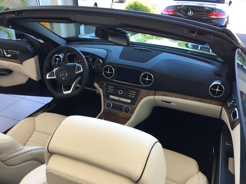Gebraucht Mercedes SL500 455 PS (334 kW) 2016 Blau Cabrio