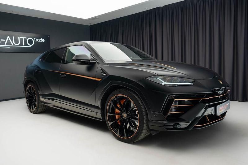 Usata Lamborghini Urus 666 CV (489 kW) 2024 Nero SUV