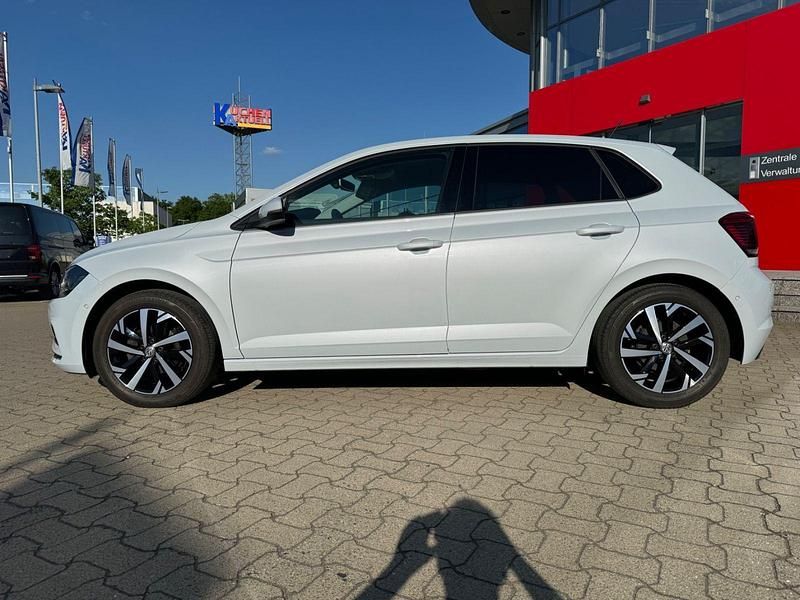 Gebraucht VW Polo Highline 95 PS (69 kW) 2018 Weiß Kleinwagen
