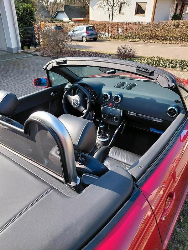 Gebraucht Audi TT 180 PS (132 kW) 2001 Rot Coupé
