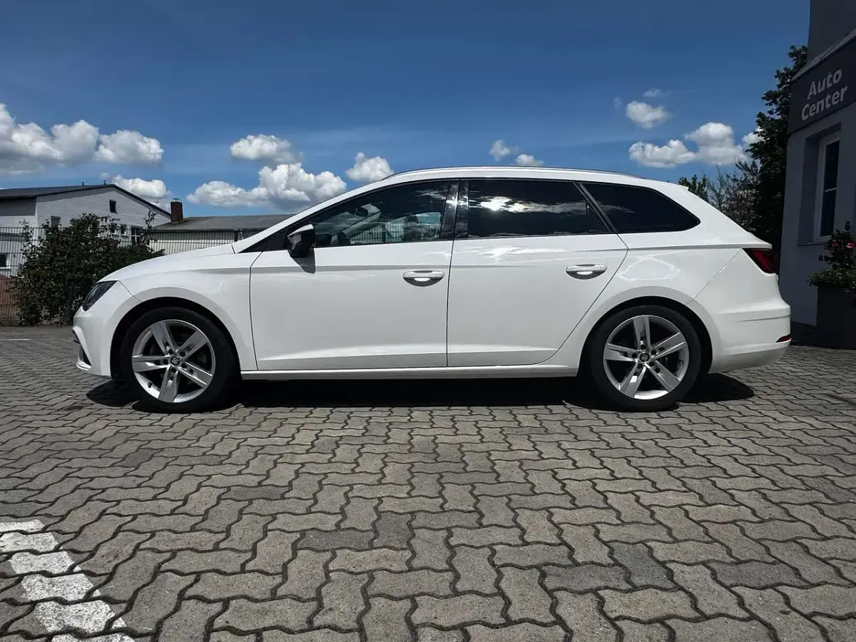 Gebraucht Seat Leon FR 179 PS (131 kW) 2018 "candy" weiss Kombi
