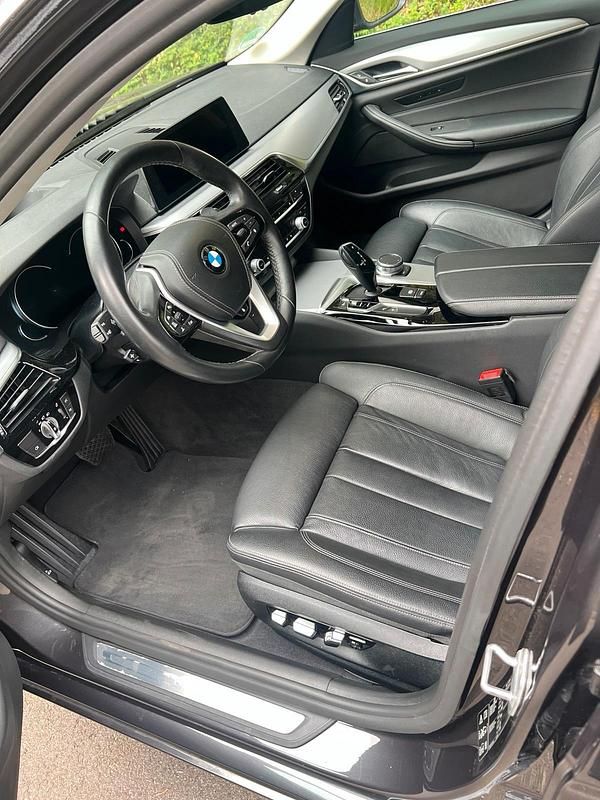 Gebraucht BMW 530 252 PS (185 kW) 2017 Grau Limousine