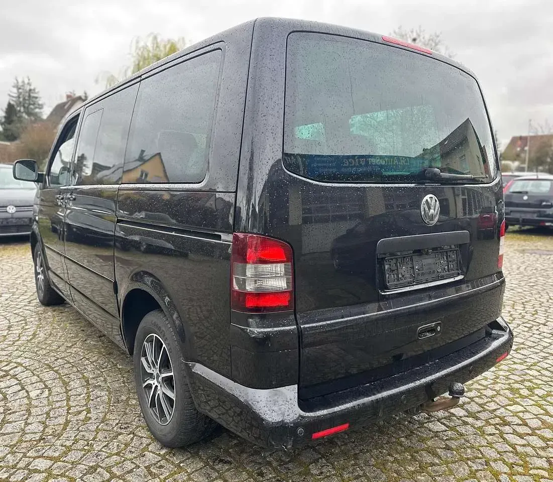 Usata VW T5 Highline 174 CV (127 kW) 2007 Nero Furgone