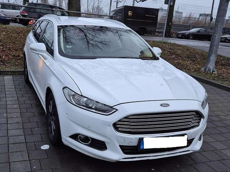 Gebraucht Ford Mondeo Titanium 150 PS (110 kW) 2015 Weiß Kombi