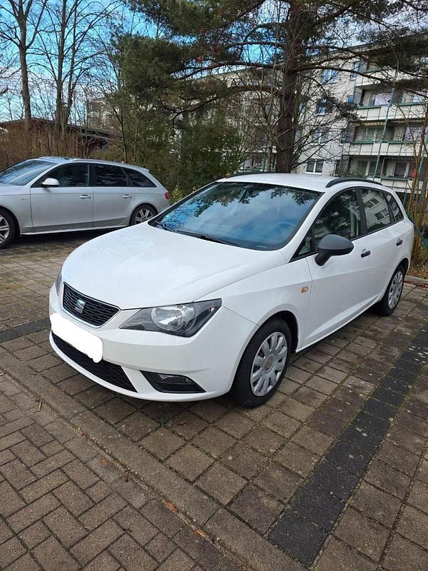 Weiß Gebraucht 2014 Seat Ibiza ST Style Kombi | 4.500 € (Fairer Preis) - Bild 1/4