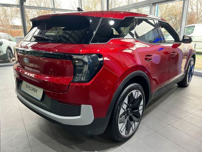 Gebraucht Ford Explorer Premium 250 kW (340 PS) 2024 Rot SUV