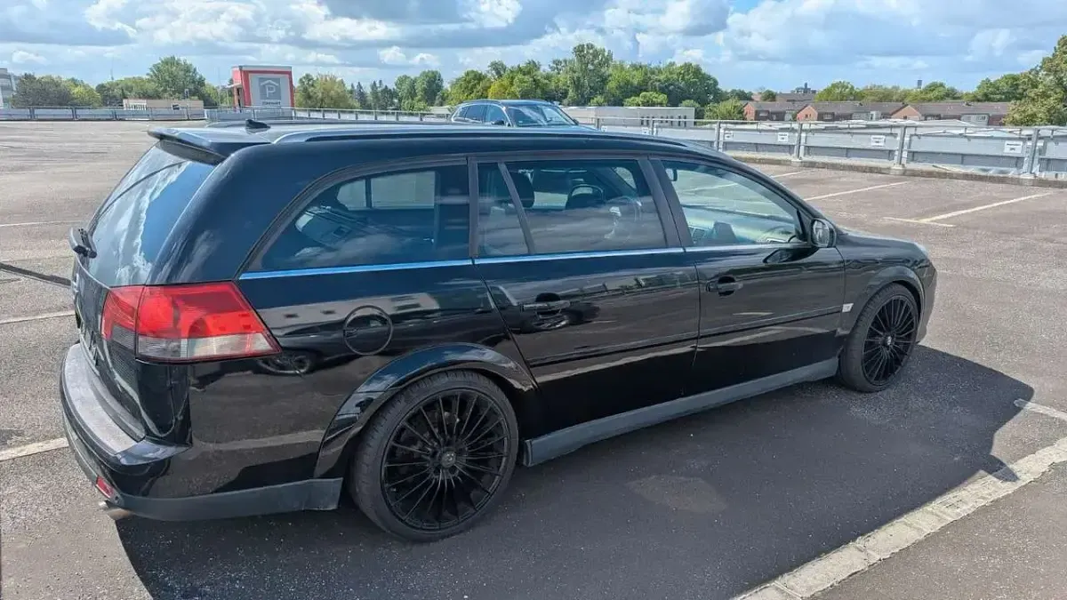 Gebraucht Opel Vectra Cosmo 250 PS (183 kW) 2008 Schwarz Kombi
