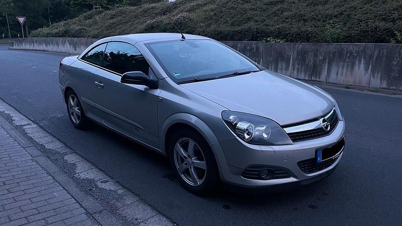 Beige Gebraucht 2008 Opel Astra Cabriolet Cabrio | 999 € (Superpreis) - Bild 1/4