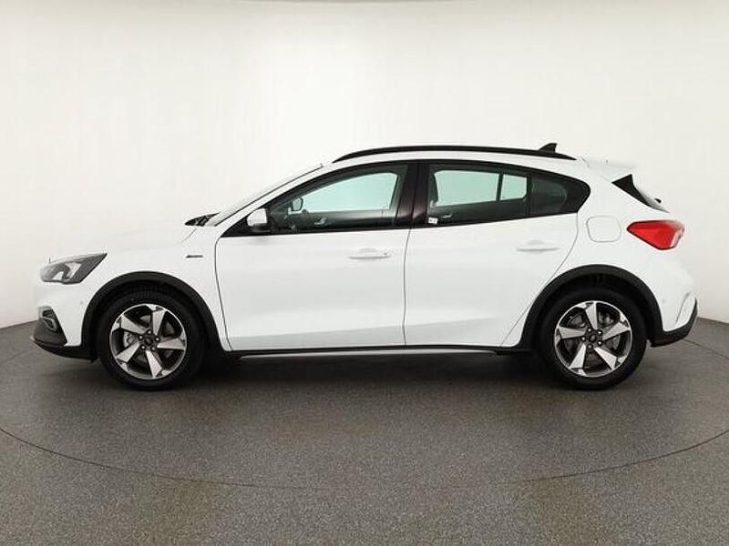 Gebraucht Ford Focus ST-Line 182 PS (133 kW) 2019 Schwarz Limousine