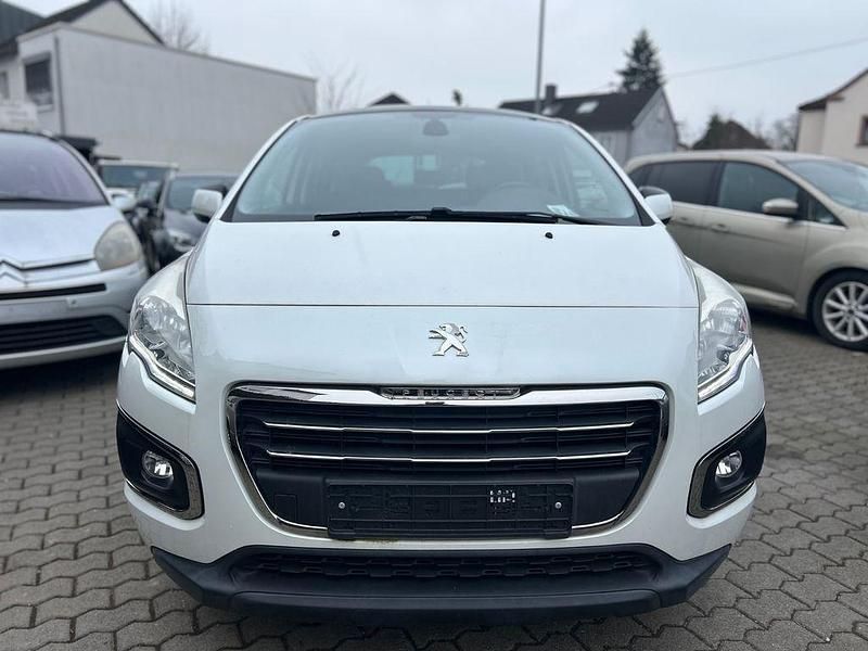 Gebraucht Peugeot 3008 Active 131 PS (96 kW) 2016 Weiß Van / Kleinbus