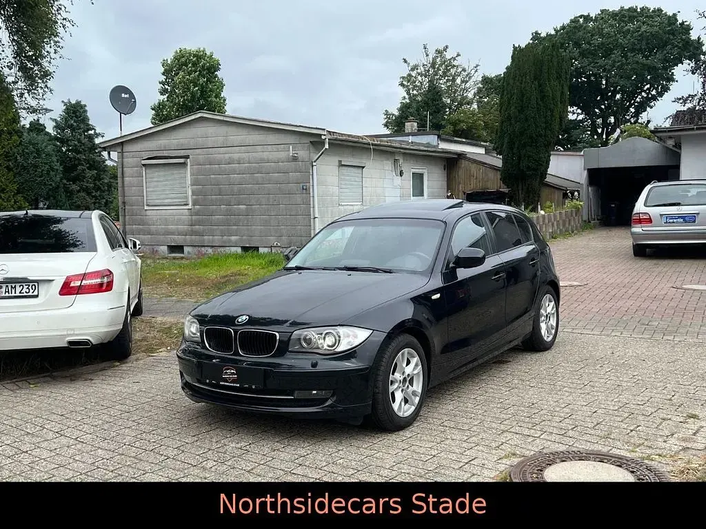 Gebraucht BMW 116 Advantage 122 PS (89 kW) 2010 Schwarz Kleinwagen