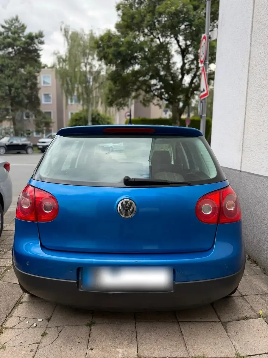 Gebraucht VW Golf V 140 PS (102 kW) 2006 Blau Kleinwagen