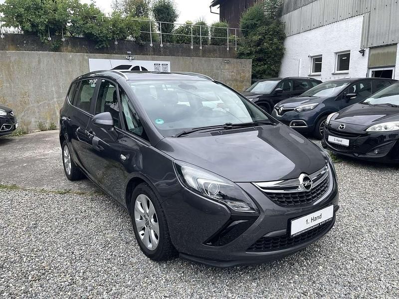 Grau Gebraucht 2012 Opel Zafira Tourer Edition Van / Kleinbus | 7.999 € (Fairer Preis) - Bild 1/4