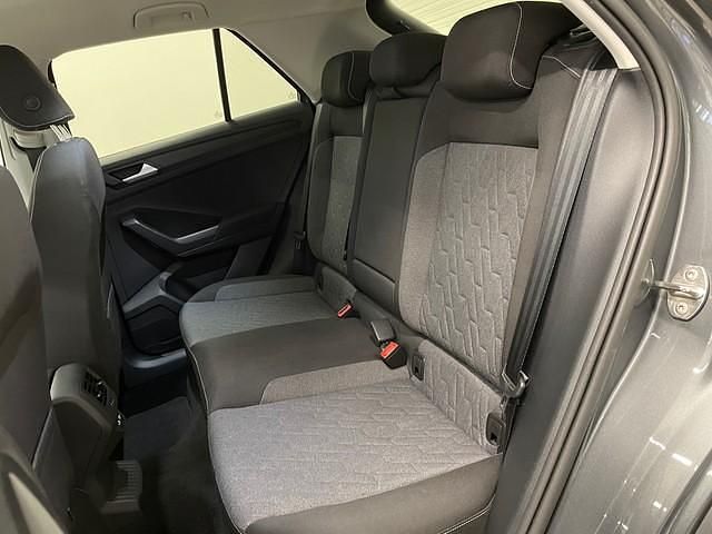 Gebraucht VW T-Roc Move 116 PS (85 kW) 2023 Grau SUV