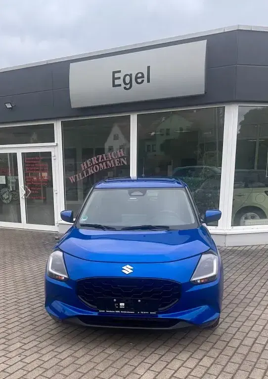 Gebraucht Suzuki Swift Club 83 PS (61 kW) 2024 Blau Kleinwagen