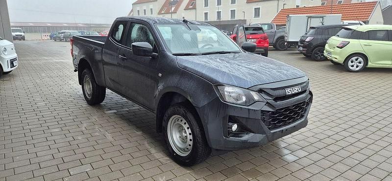 Neu Isuzu D-Max 163 PS (119 kW) 2026 Grau Pickup