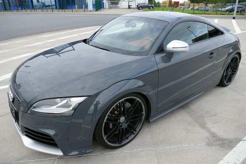 Grau Gebraucht 2011 Audi TT RS Exclusive Coupé | 34.990 € (Teuer) - Bild 1/4