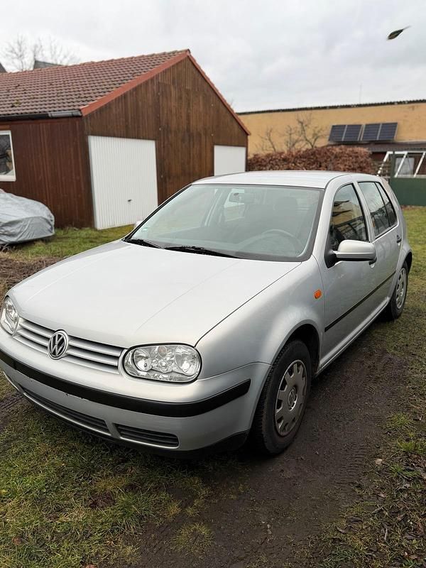 Gebraucht VW Golf IV 75 PS (55 kW) 1999 Silber Kleinwagen