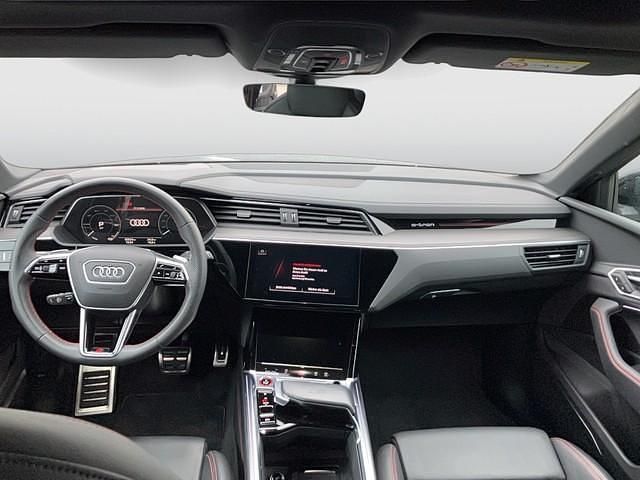 Gebraucht Audi SQ8 e-tron Ambiente 369 kW (503 PS) 2024 Mythosschwarz metallic SUV