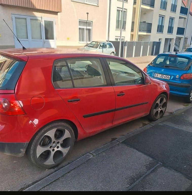 Gebraucht VW Golf IV 102 PS (75 kW) 2005 Rot Limousine