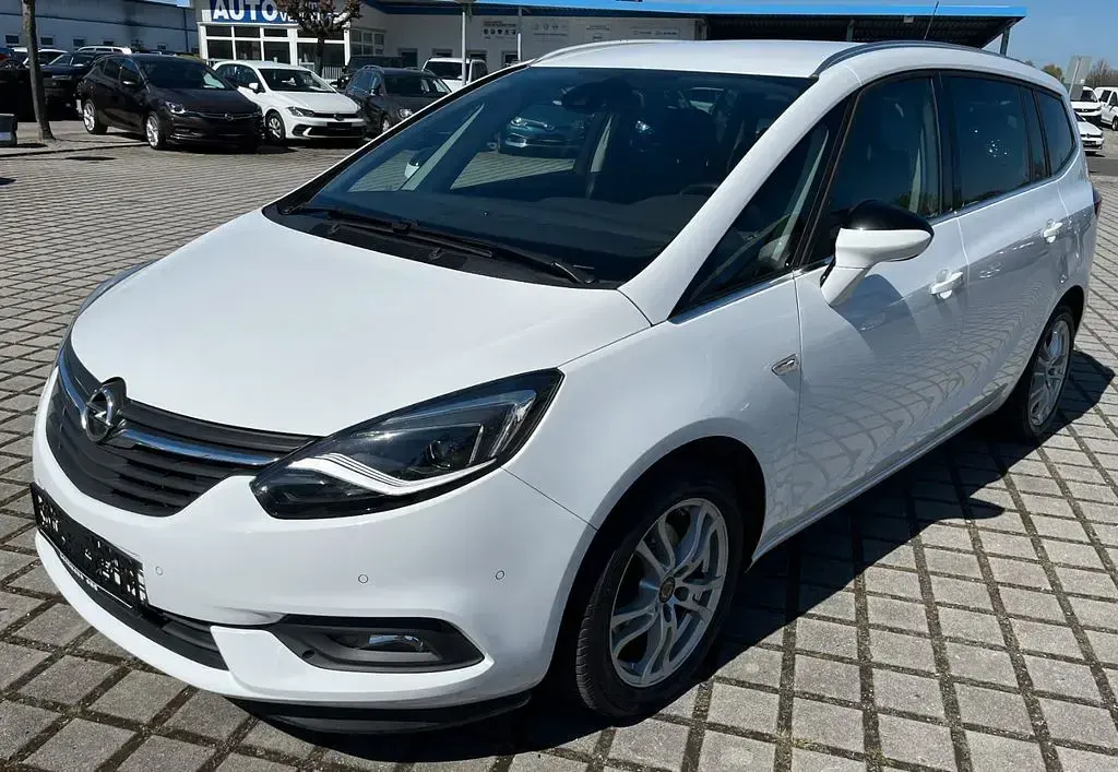 Gebraucht Opel Zafira 136 PS (100 kW) 2018 Weiß Van / Kleinbus