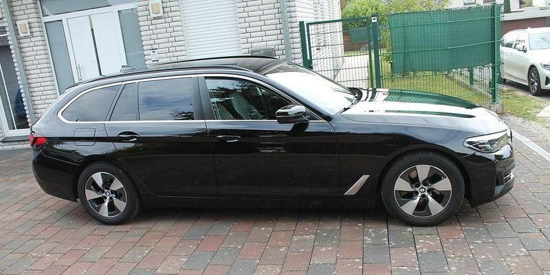 Gebraucht BMW 520 190 PS (139 kW) 2020 Schwarz Kombi