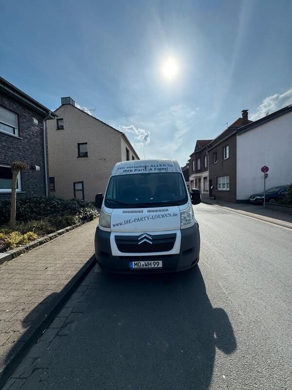 Weiß Gebraucht 2013 Citroën Jumper Van / Kleinbus | 12.500 € - Bild 1/4