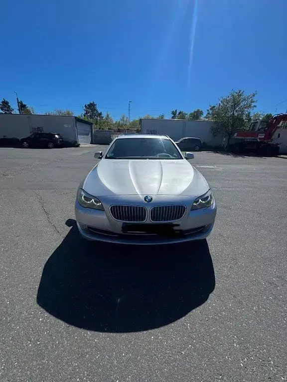 Używany BMW 520 184 KM (135 kW) 2010 Srebrny Kombi