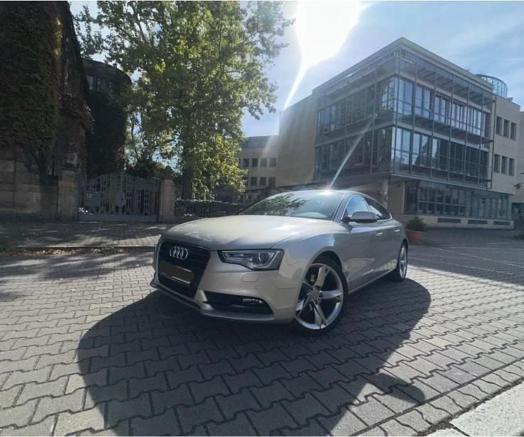 Silber Gebraucht 2012 Audi A5 Comfort Coupé | 12.000 € (Superpreis) - Bild 1/4