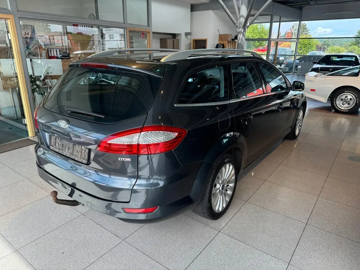 Gebraucht Ford Mondeo Titanium X 140 PS (102 kW) 2008 Grau Kombi